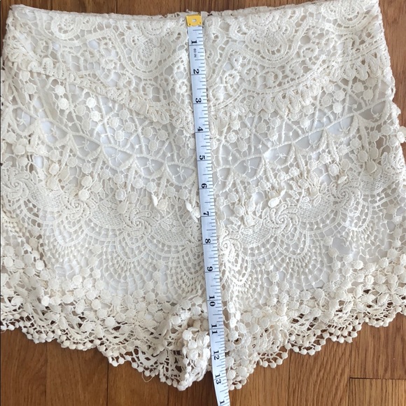Lace shorts - Picture 7 of 7